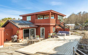 Beautiful Home In Lysekil With Sauna, Lysekil
